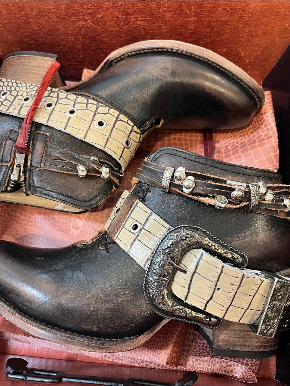 Freebird boots )- saloon LeatherBelted Ankle Boots with Beige Croc-Effect Strap